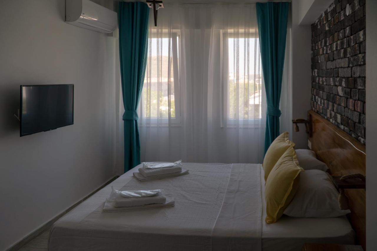 Vina Garden Hotel Bozcaada Exterior photo